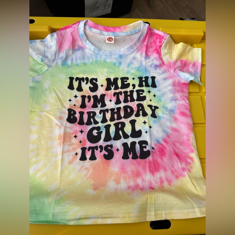 Girls Tie Dye Birthday Shirt Size 130 (7-8)“It’s Me Hi I’m the Birthday Girl